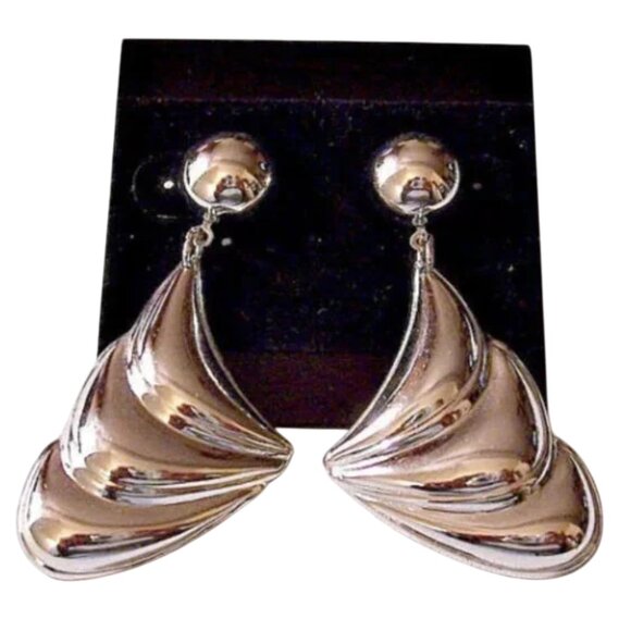Layered Waves Disc Pierced Earrings Silver Tone - Picture 1 of 5